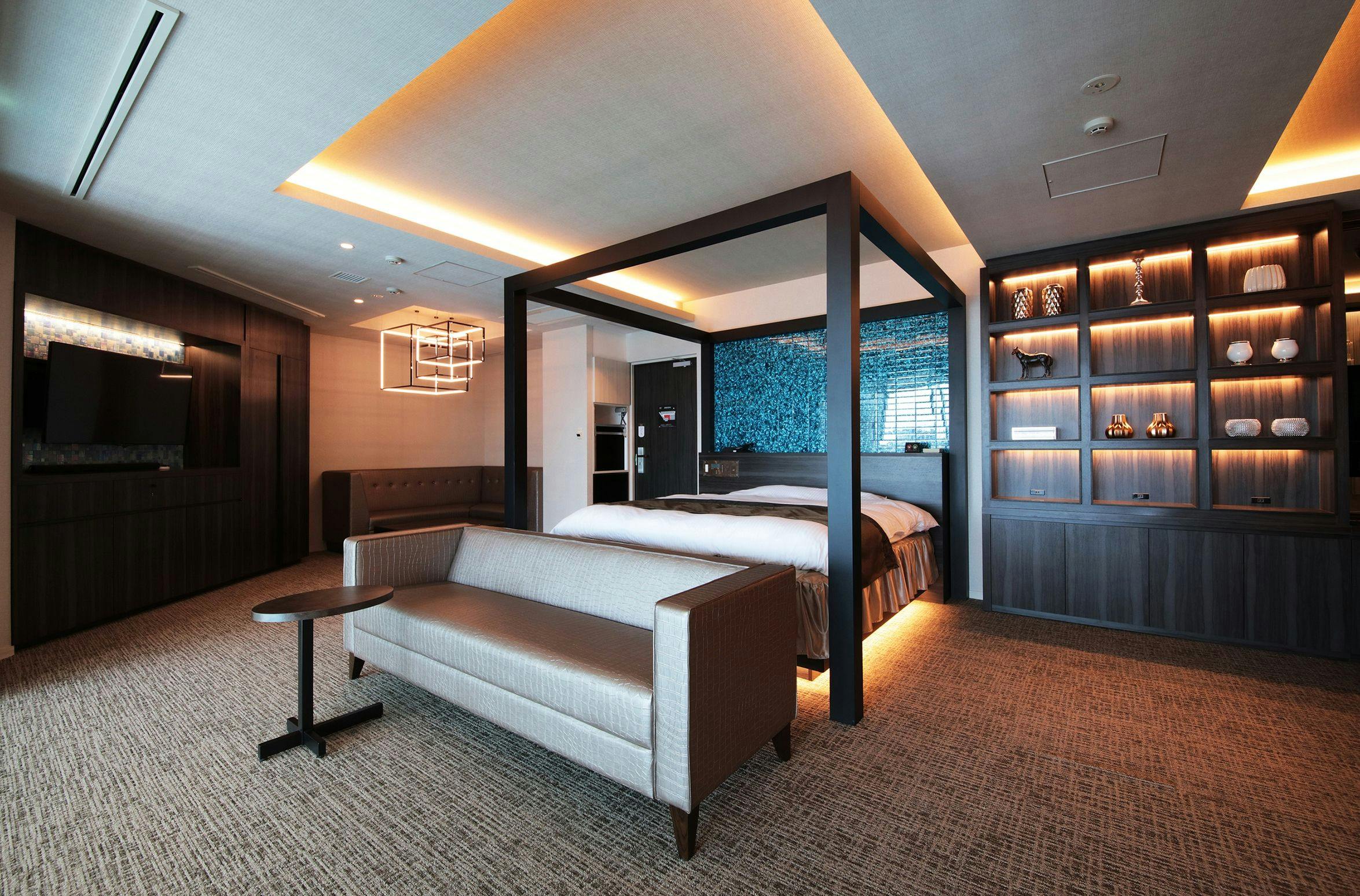 N HOTEL