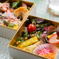 Thưởng thức hương vị biển cả Okinawa với món chirashi sushi tốt cho sức khỏe