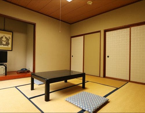 客室_ききょう(和室8畳トイレ付)