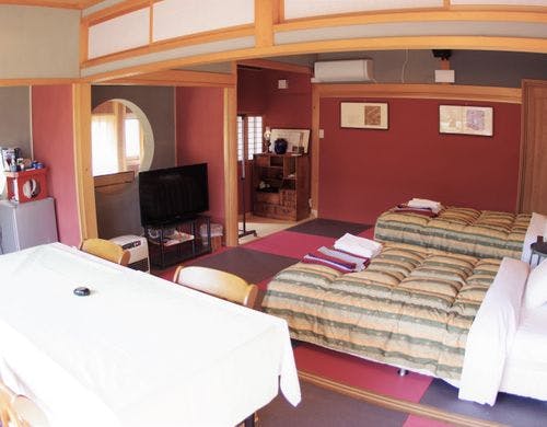 1階檜風呂付客室　明るく広々したお部屋