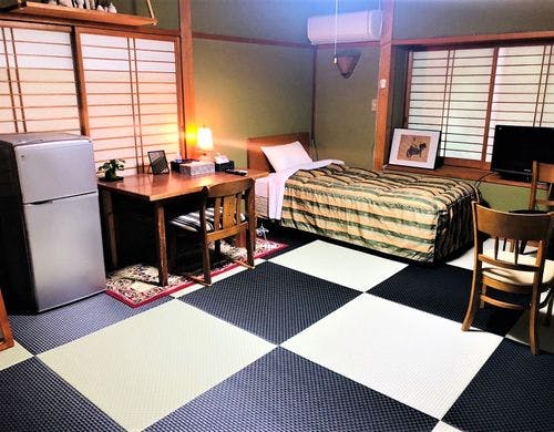 2名利用時の1名は布団での対応です。