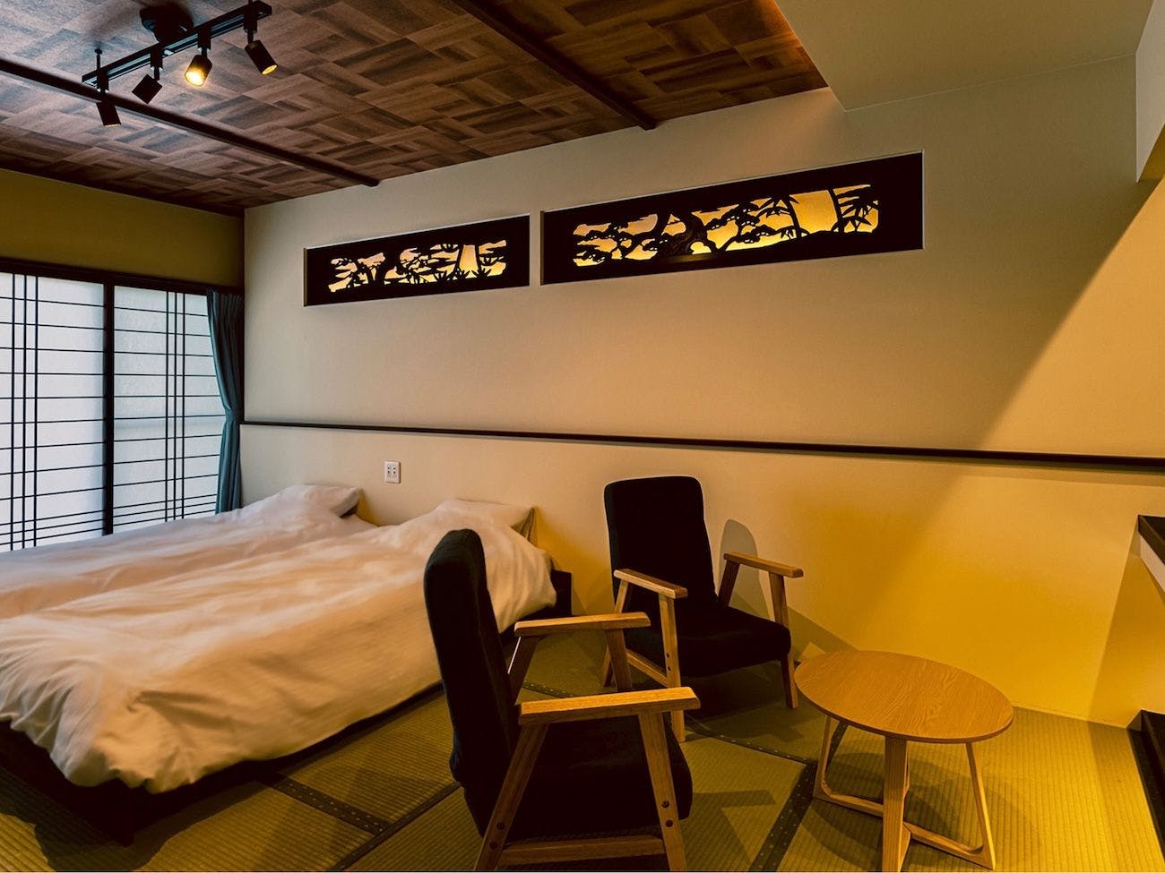 【晓】榻榻米的清香与床的温暖