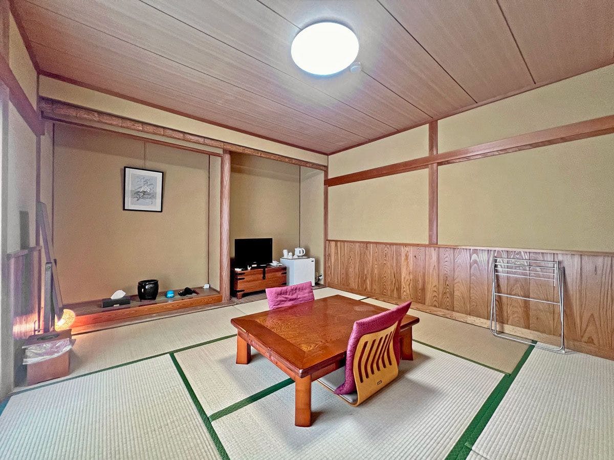 Hosenbo Lodge