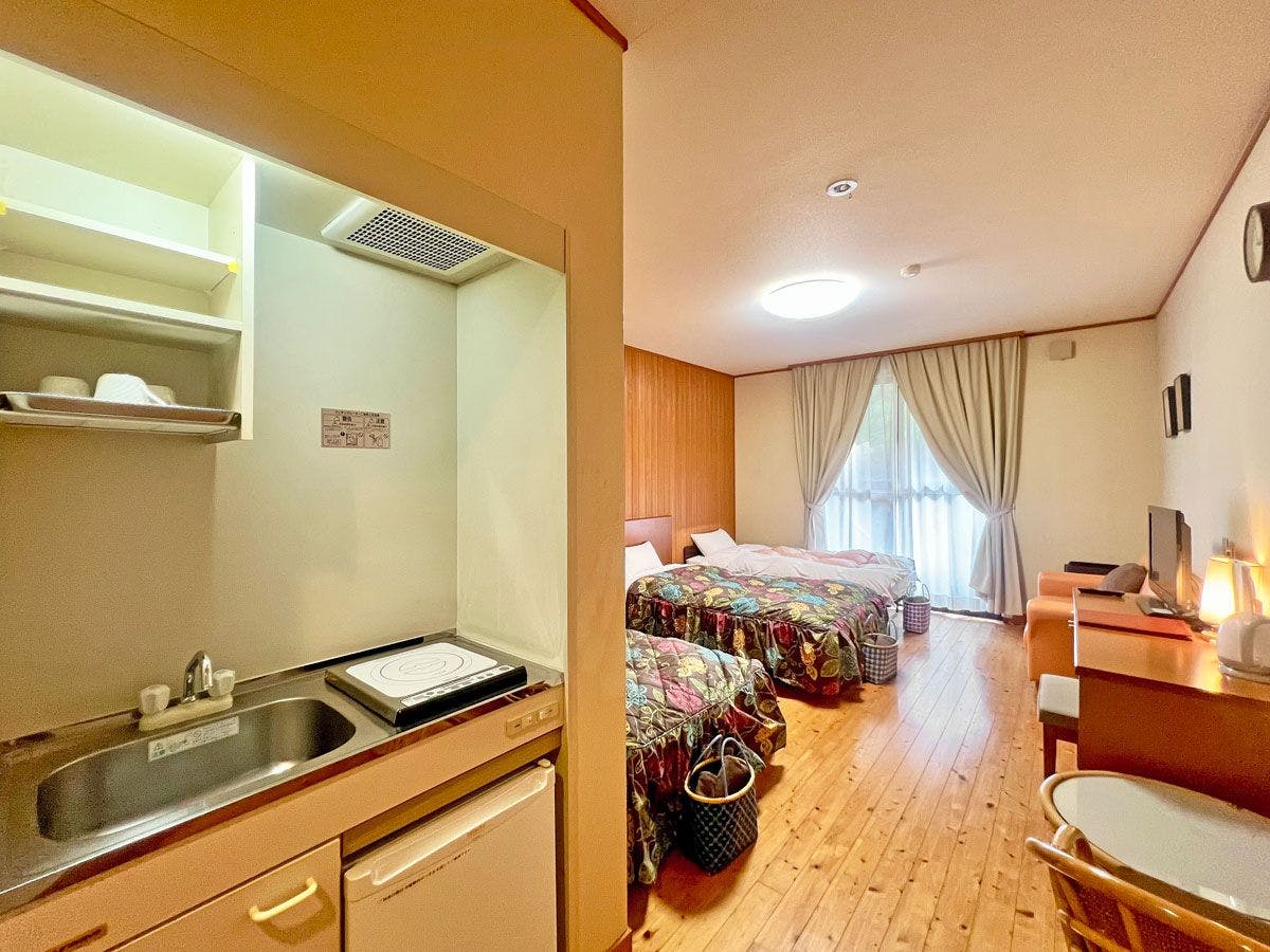 Hosenbo Lodge