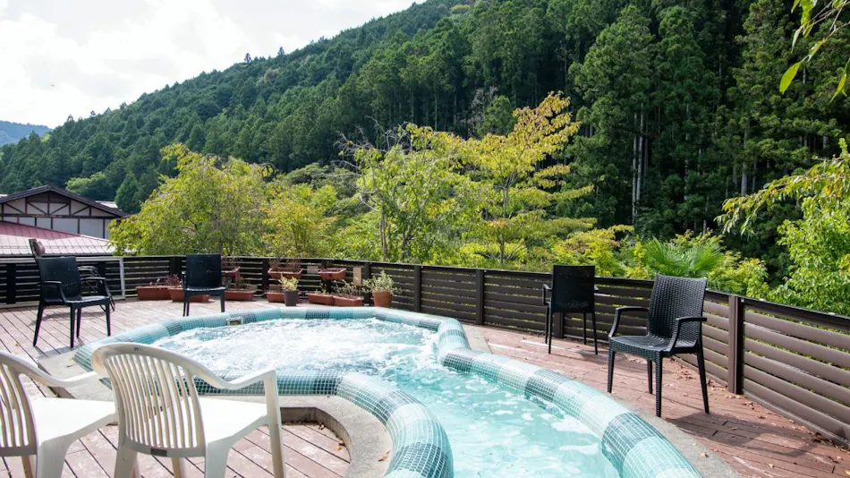Hosenbo Lodge