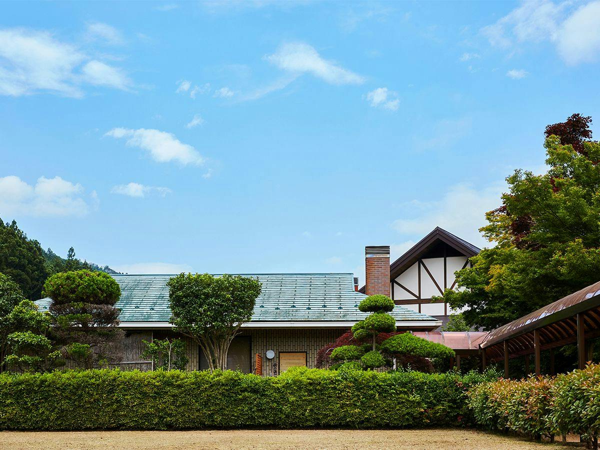 Hosenbo Lodge