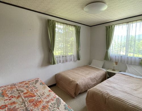 和洋室バストイレ付A