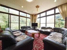 芦安温泉　岩園館