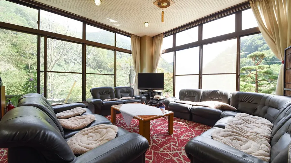 Ashiyasu Onsen Iwaenkan