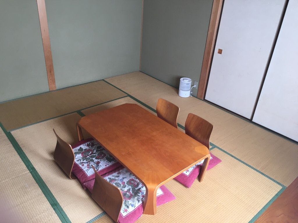 THE RETREATMENT Yugawara