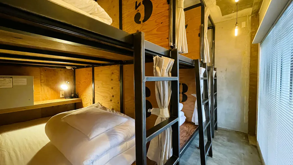 365BASE Outdoor Hostel