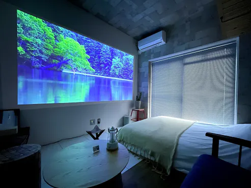 พักผ่อนอย่างสุขสบายกับโปรเจคเตอร์จอยักษ์!