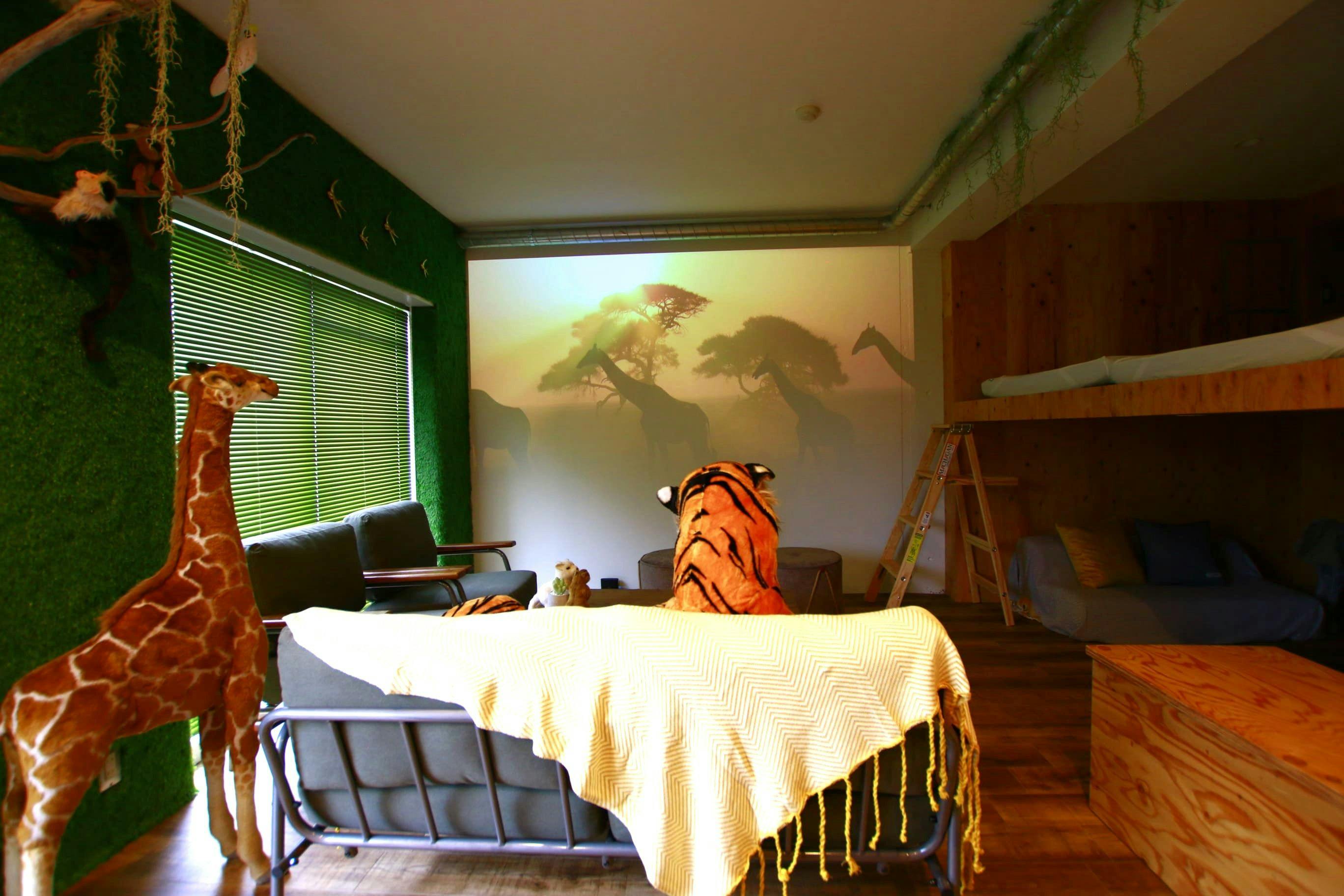 365BASE Outdoor Hostel