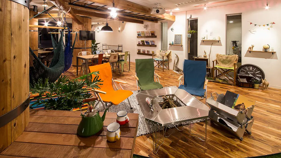 365BASE Outdoor Hostel