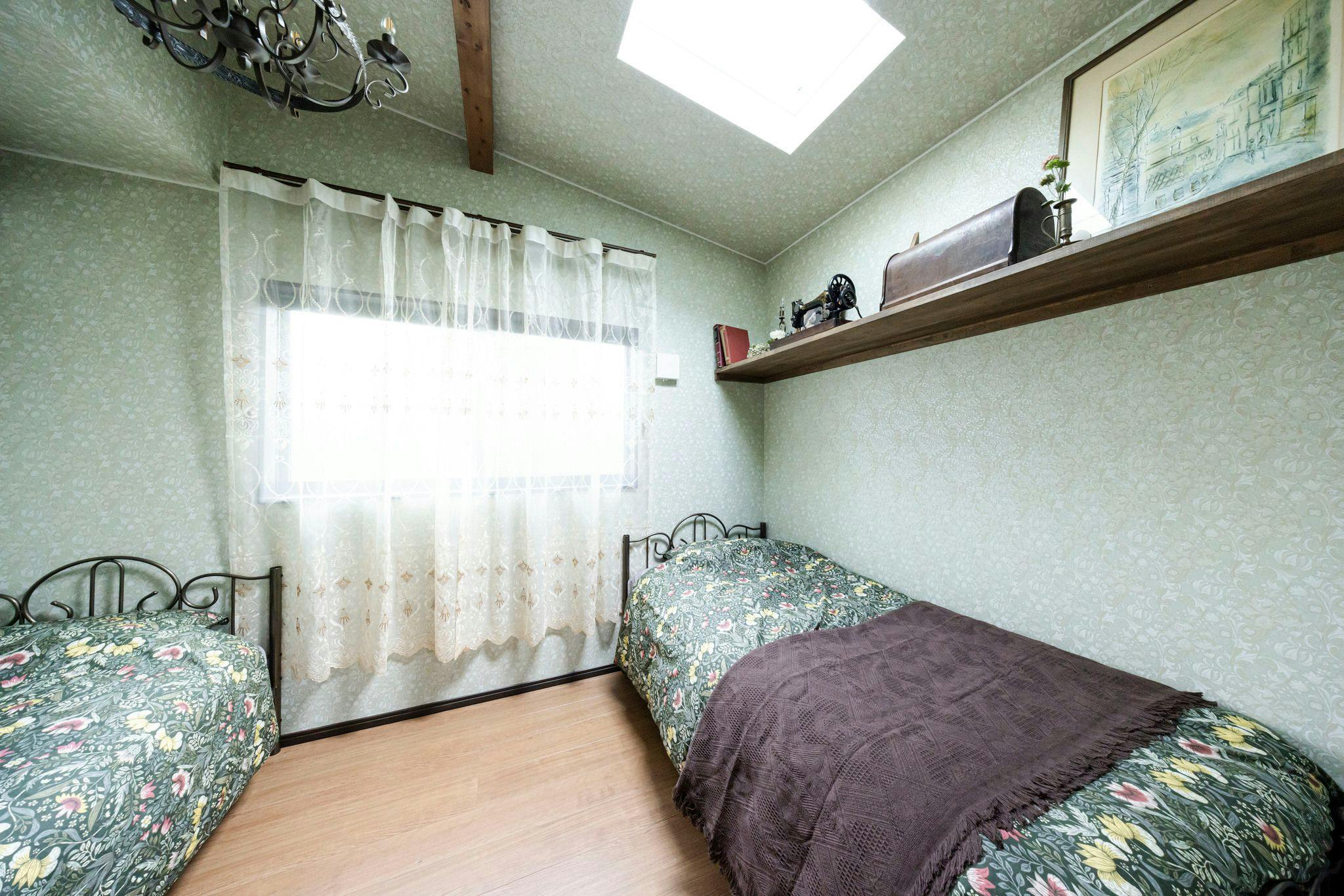 Antiques Gifu Station East