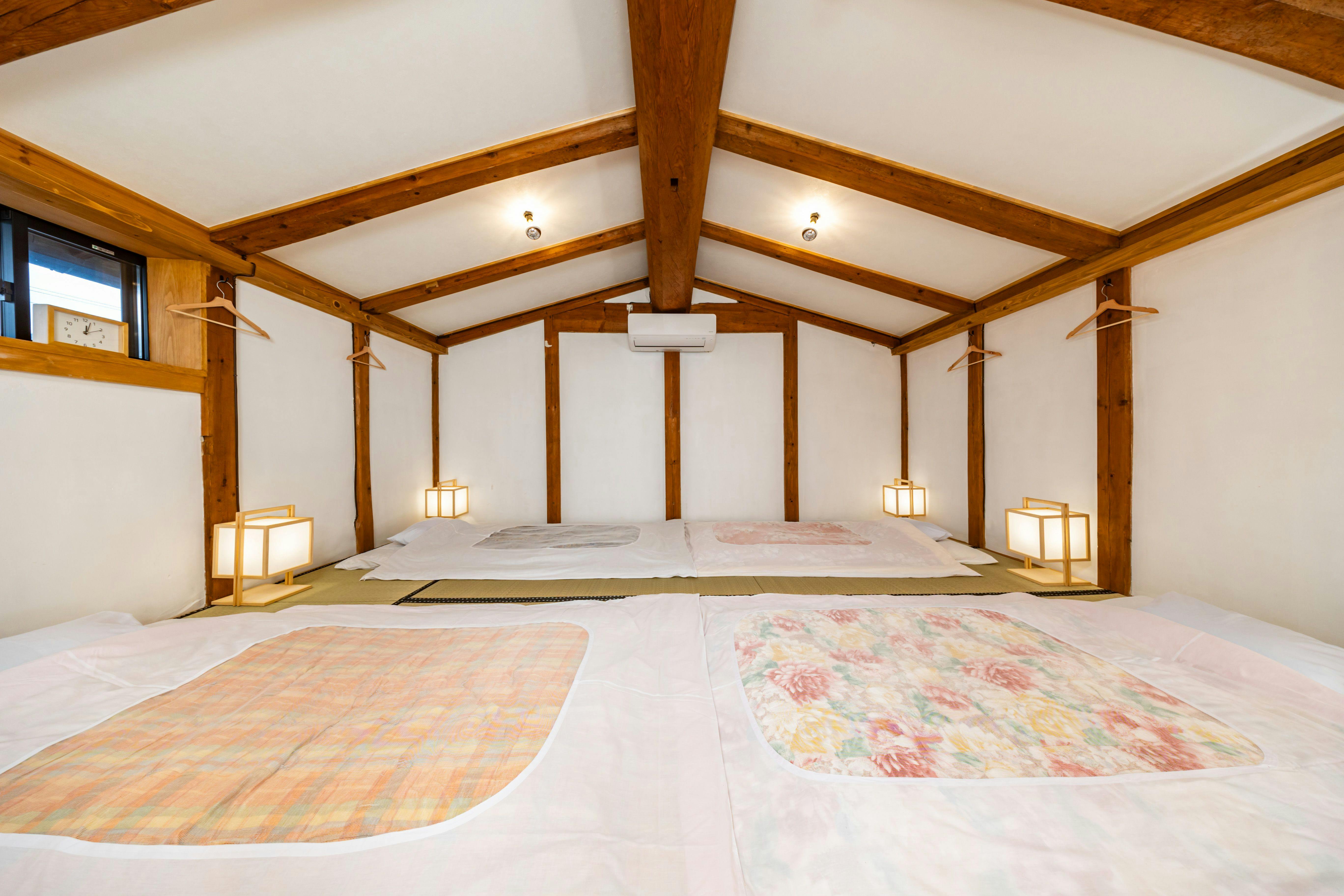 กรุณาผ่อนคลายและเพลิดเพลิน.