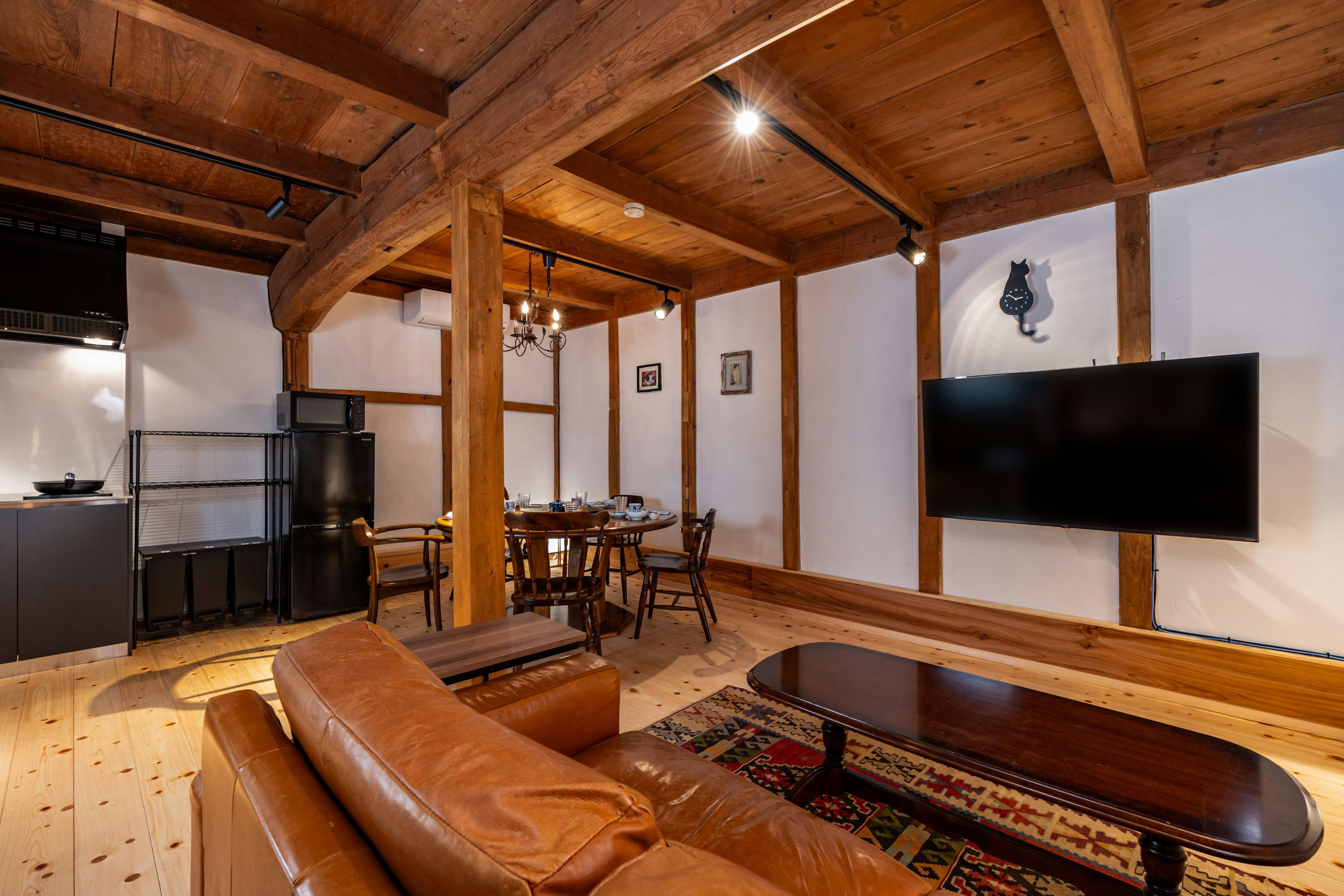 ห้องนั่งเล่นและห้องรับประทานอาหาร