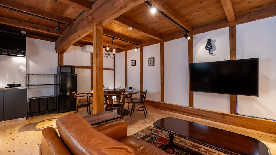 Nekogura Inn Hida