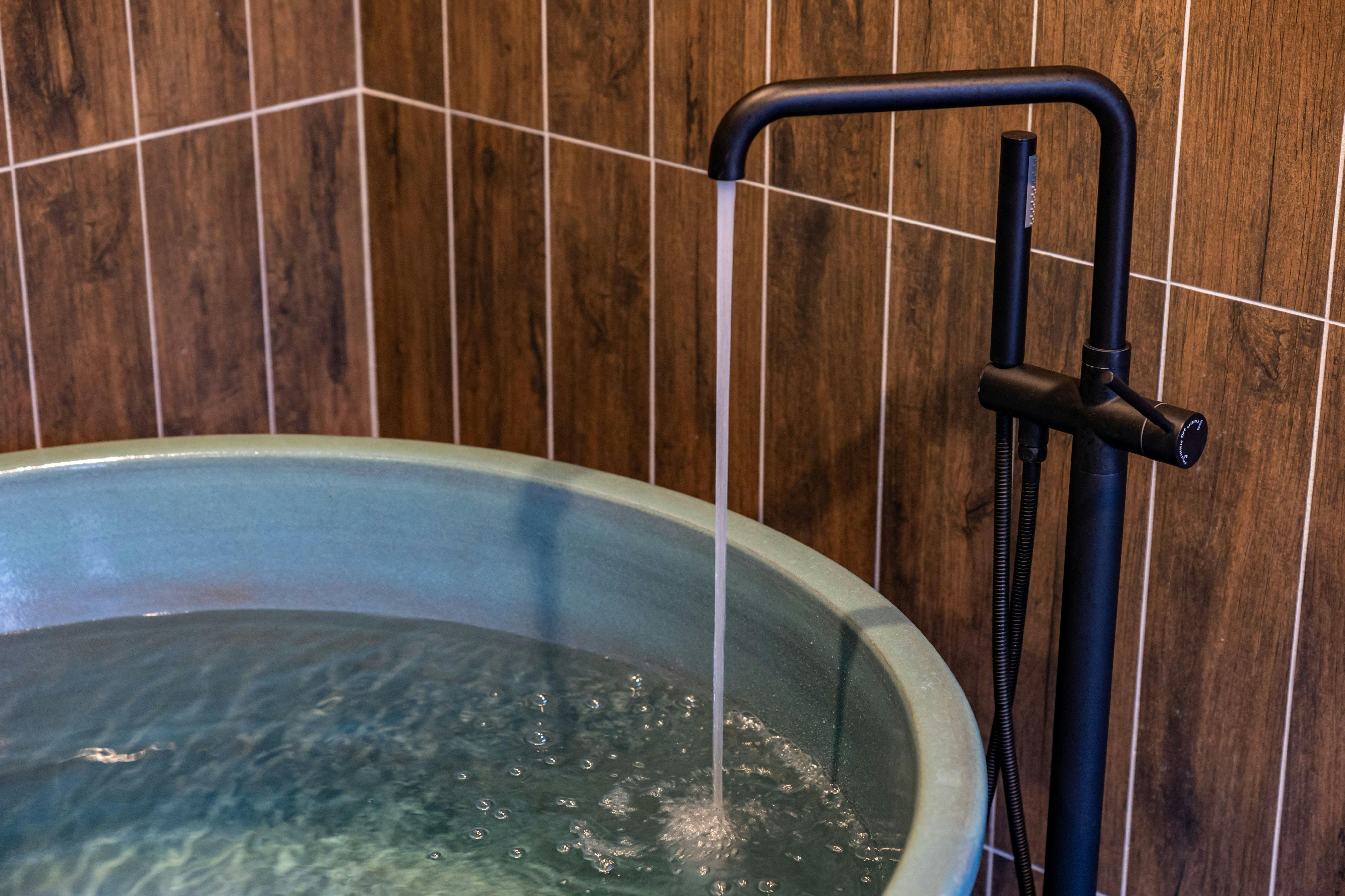 อ่างอาบน้ำ