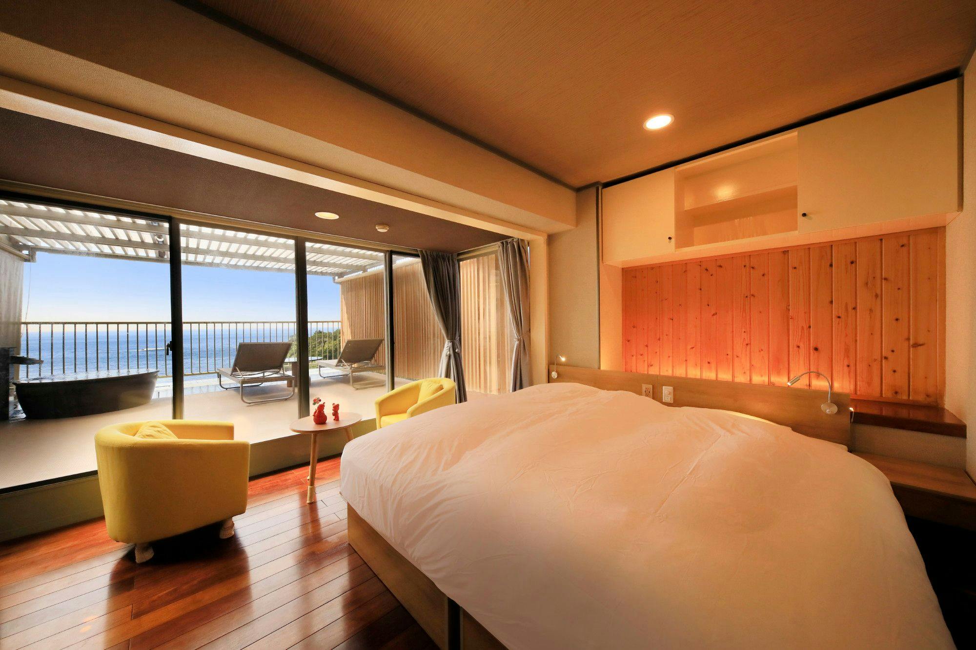 Ocean View Hiromi SPA Hotel: Inn with Hot Springs and Spectacular Views
