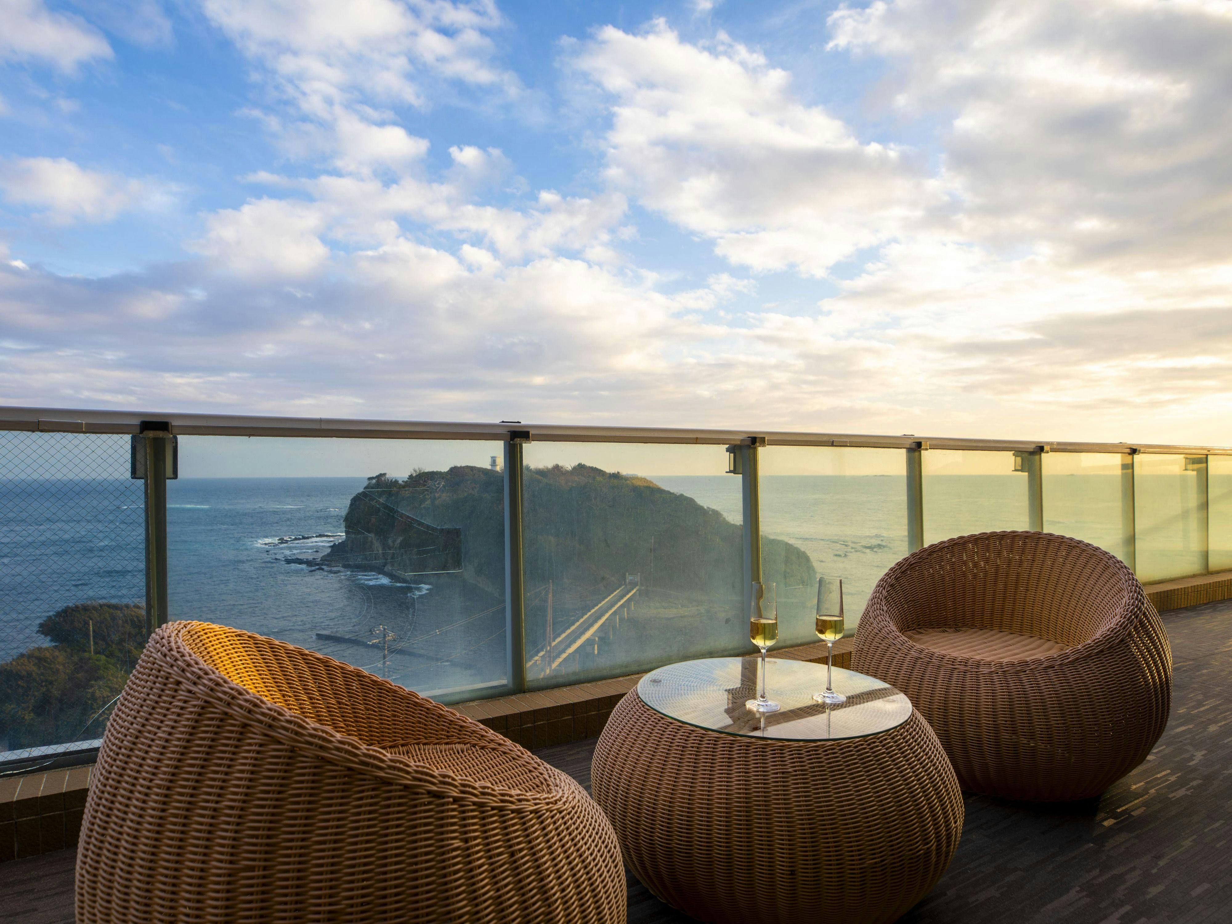 Ocean View Hiromi SPA Hotel: Inn with Hot Springs and Spectacular Views