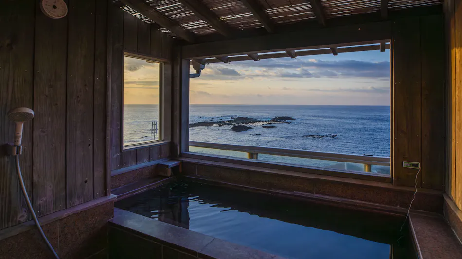 Ocean View Hiromi SPA Hotel: Inn with Hot Springs and Spectacular Views