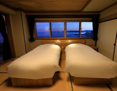 和洋室　ツインベット