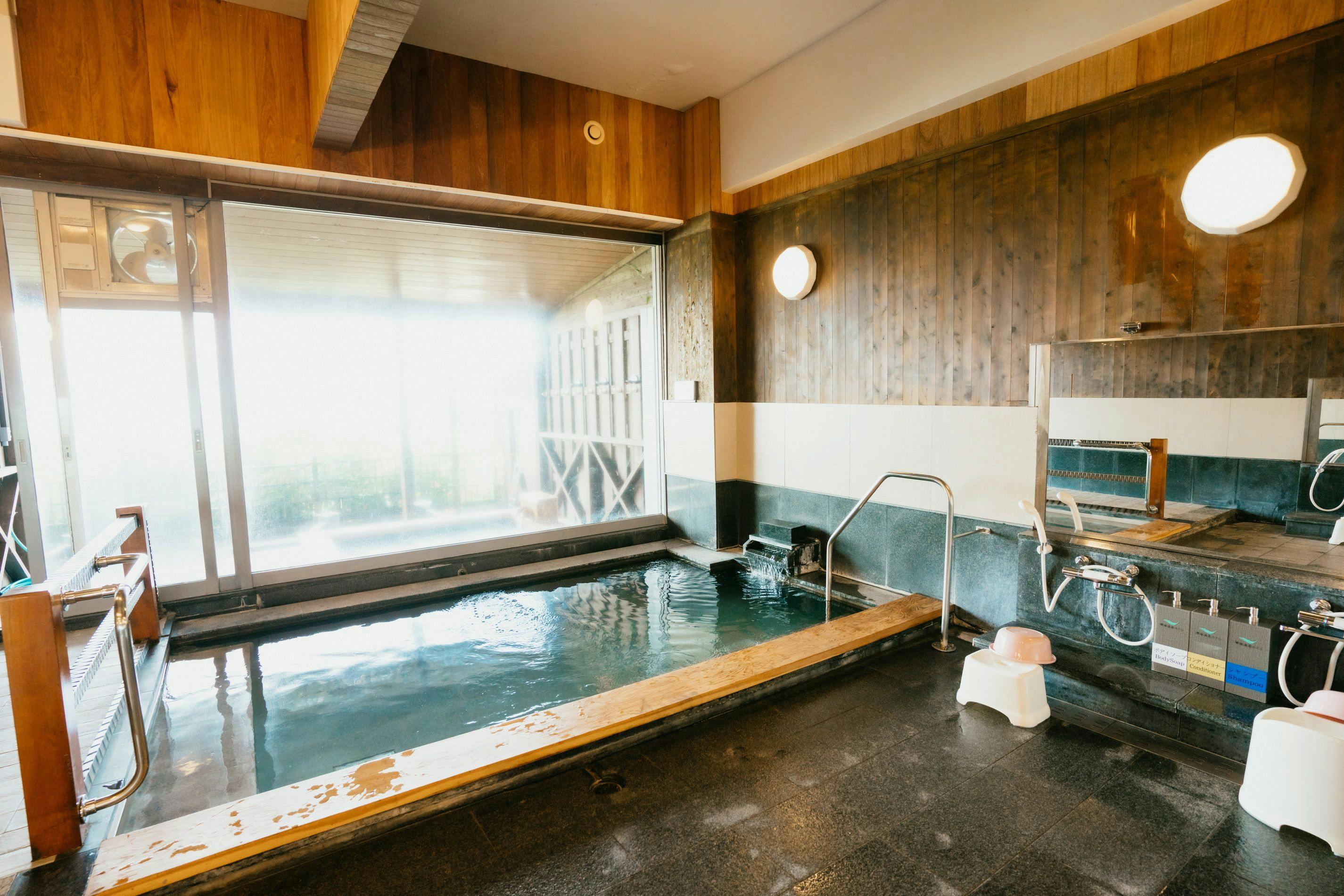 Ocean View Hiromi SPA Hotel: Inn with Hot Springs and Spectacular Views