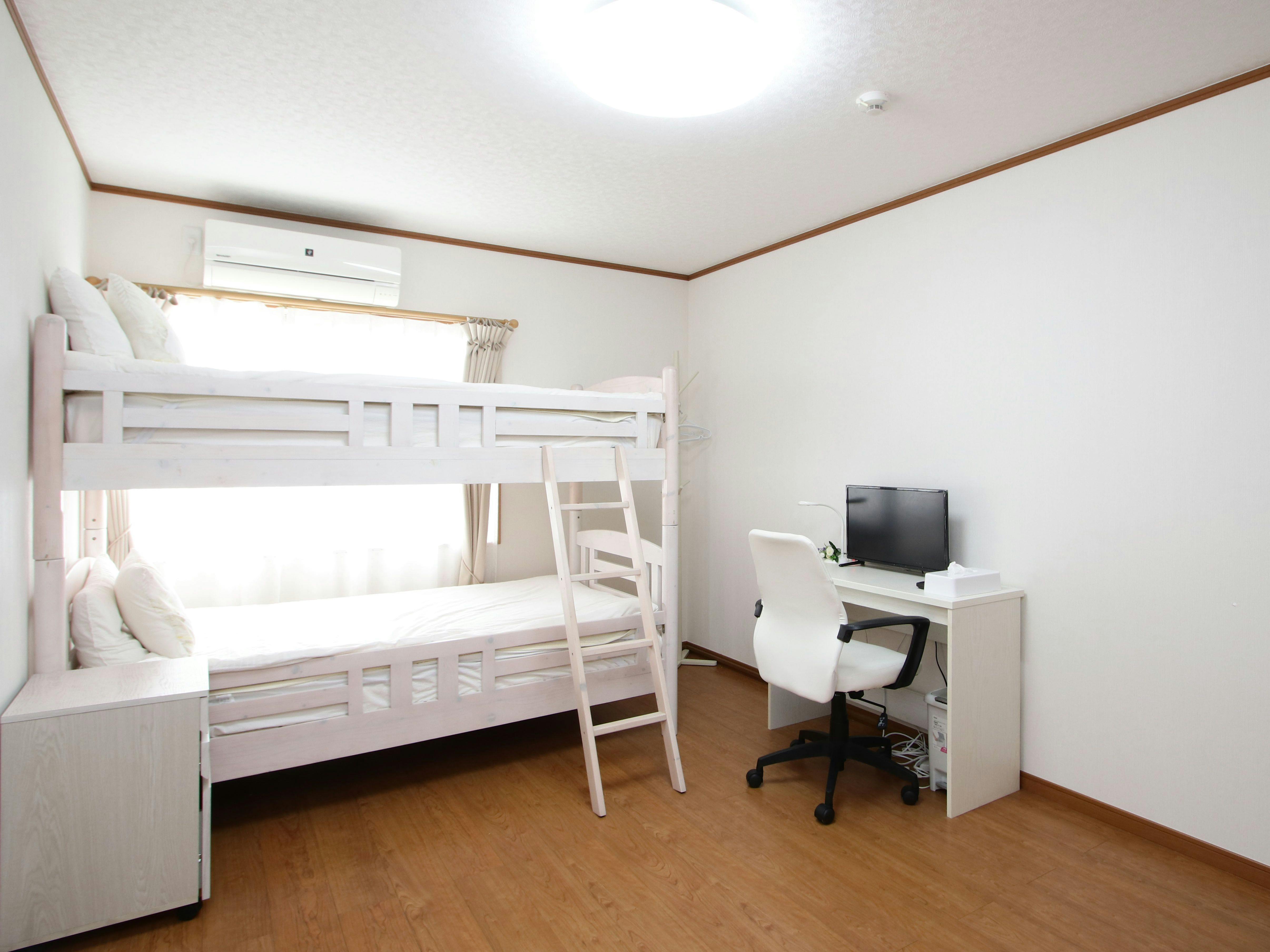 The Beach Inn SHIRAKO