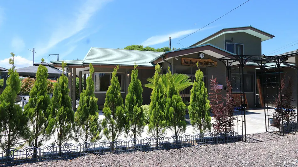 The Beach Inn SHIRAKO