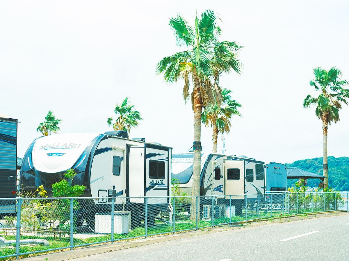 THE TRAILERHOUSE VILLAGE Yobuko SEASIDE