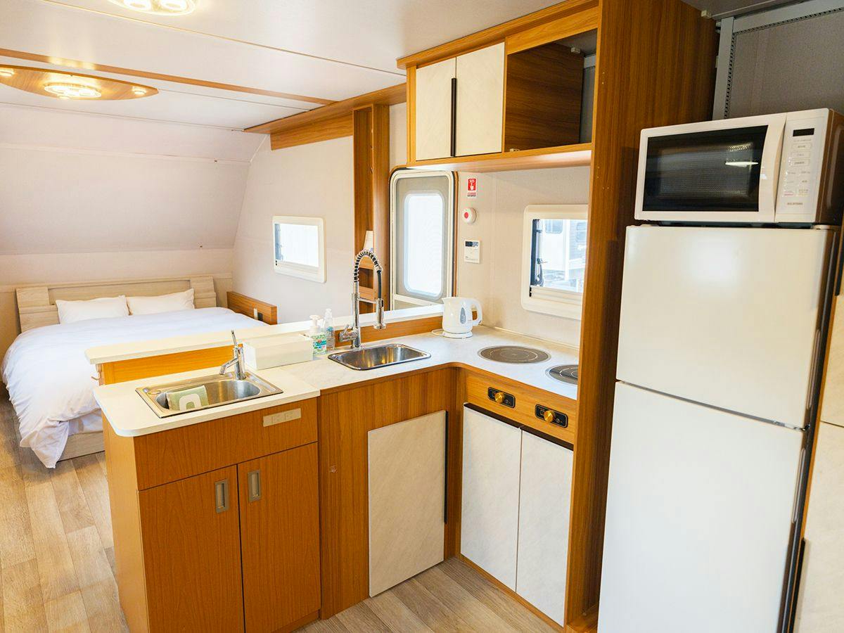 THE TRAILERHOUSE VILLAGE Yobuko SEASIDE
