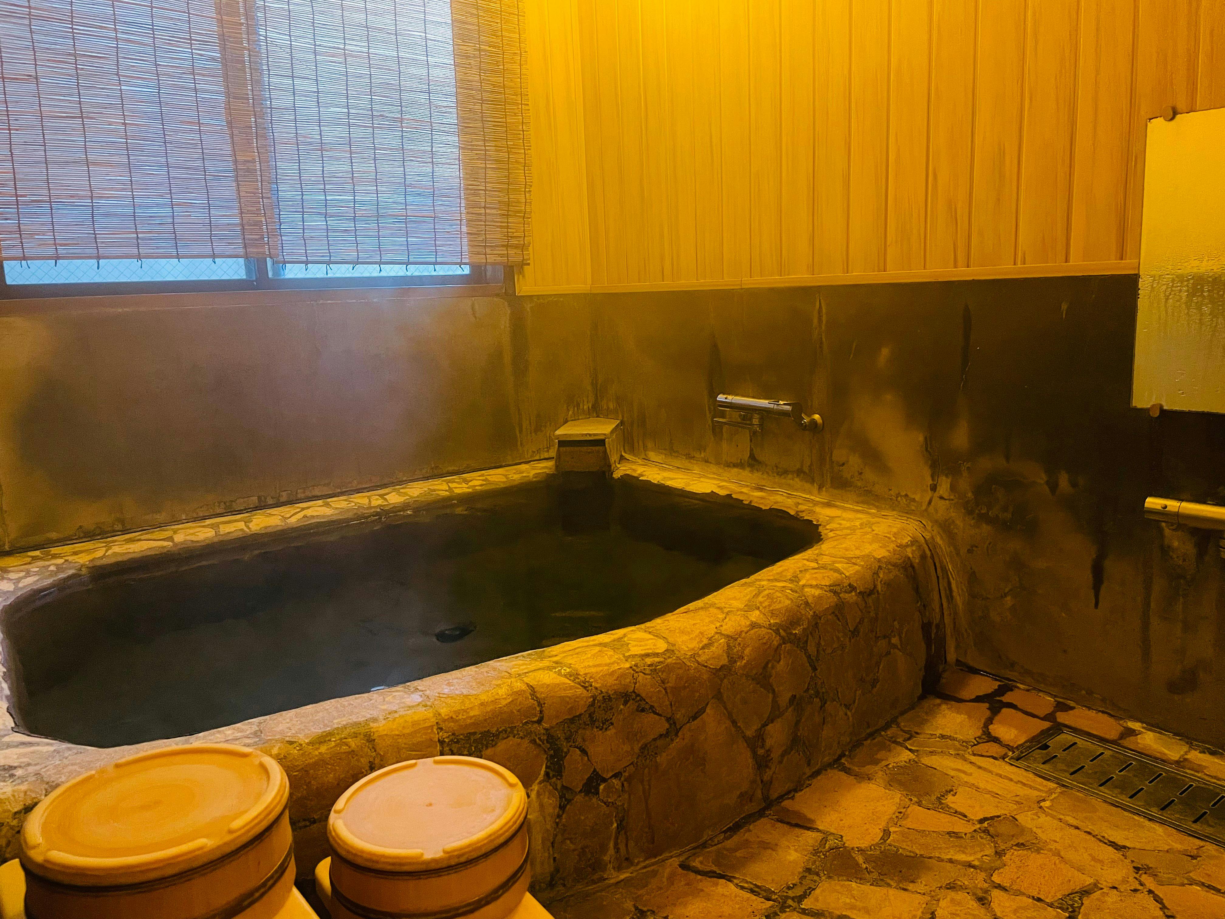 ห้องอาบน้ำครอบครัว 'อาคาชิ'