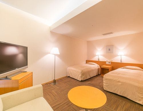 デラックスツイン4