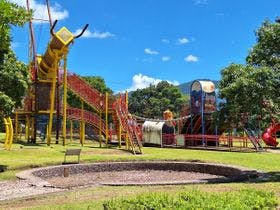 高山やぶさめ館