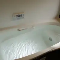 อาคารหลัก ห้องฤดูใบไม้ร่วง ห้องน้ำ (มีในแต่ละห้องพัก)