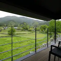 อาคารใหม่ ระเบียง