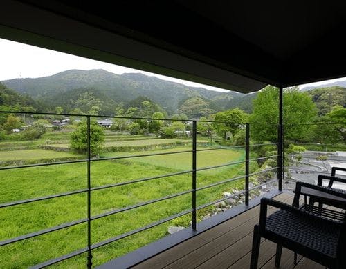 新館　バルコニー