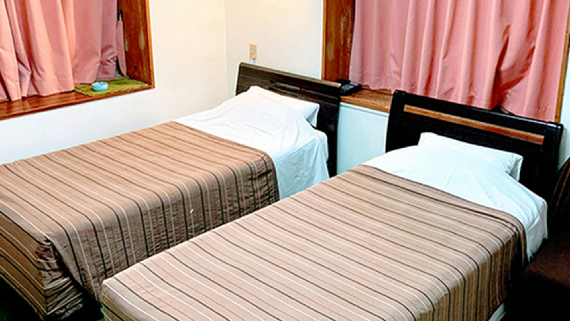 ห้องเตียงคู่