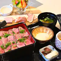 ชุดข้าวหน้าเนื้อย่าง