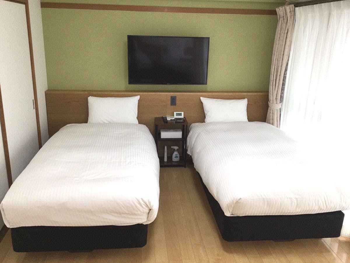 Global Hotel