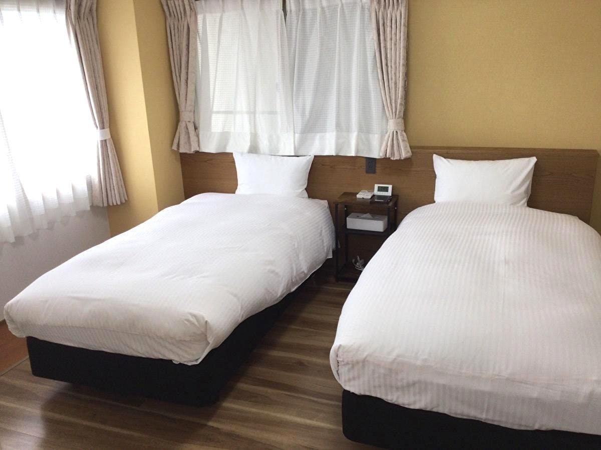 Global Hotel