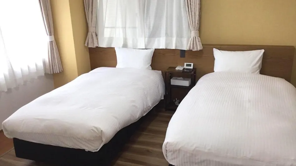 Global Hotel