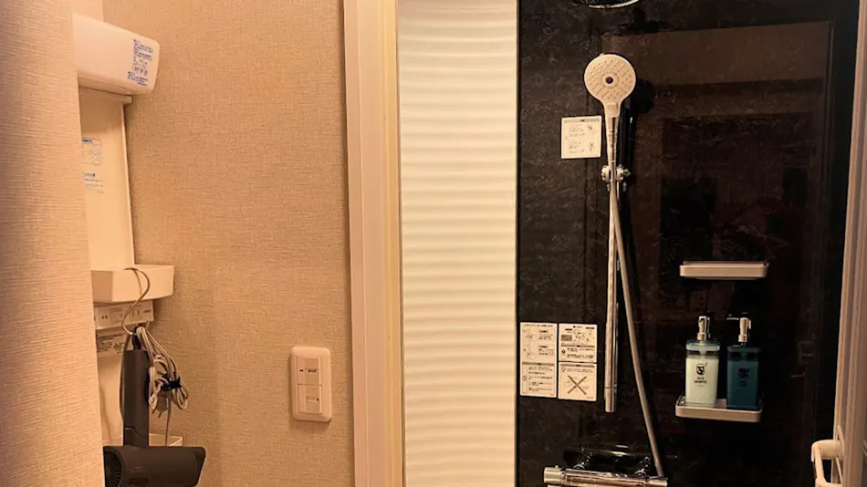 SAKATANTO Container Hotel CAMPS