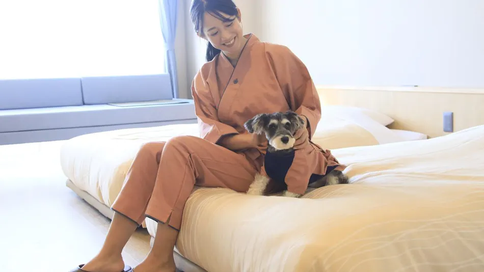 Yururi Atami with DOGS