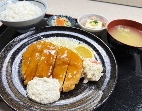 夕食（有料定食）チキン南蛮