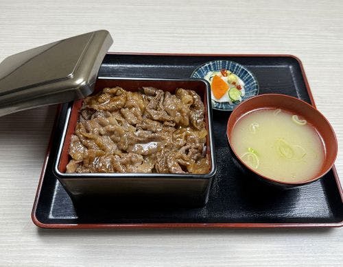 夕食（有料定食）牛丼