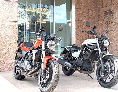 バイク駐車場