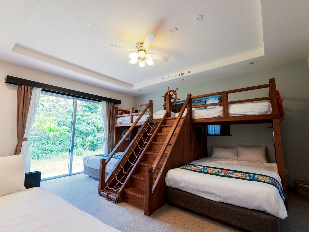 SCALLOP BEACH CONDOMINIUM