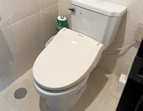 B棟お手洗いです。二ヵ所ございます。